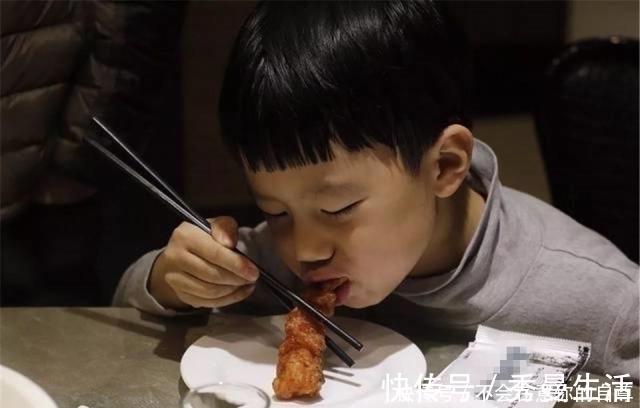 爷爷奶奶|4岁男孩铅中毒，智力发育受损，医生：这些食物，最好少给孩子吃