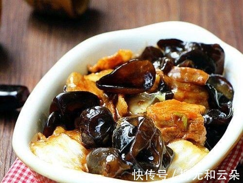 木耳|做法简单却美味的家常菜，鲜嫩美味，做法简单易学，家人都爱吃！