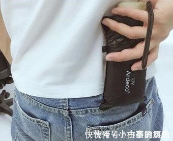 雨伞 薇娅懒人伞一晚爆红,39度出门不怕晒,网友防晒霜可以扔了!