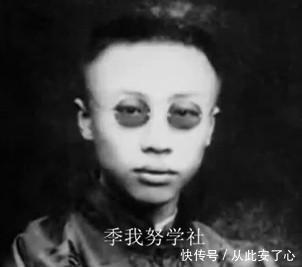 端坐|美国网站上的末代皇帝溥仪影像端坐乾清宫特别喜欢戴墨镜!