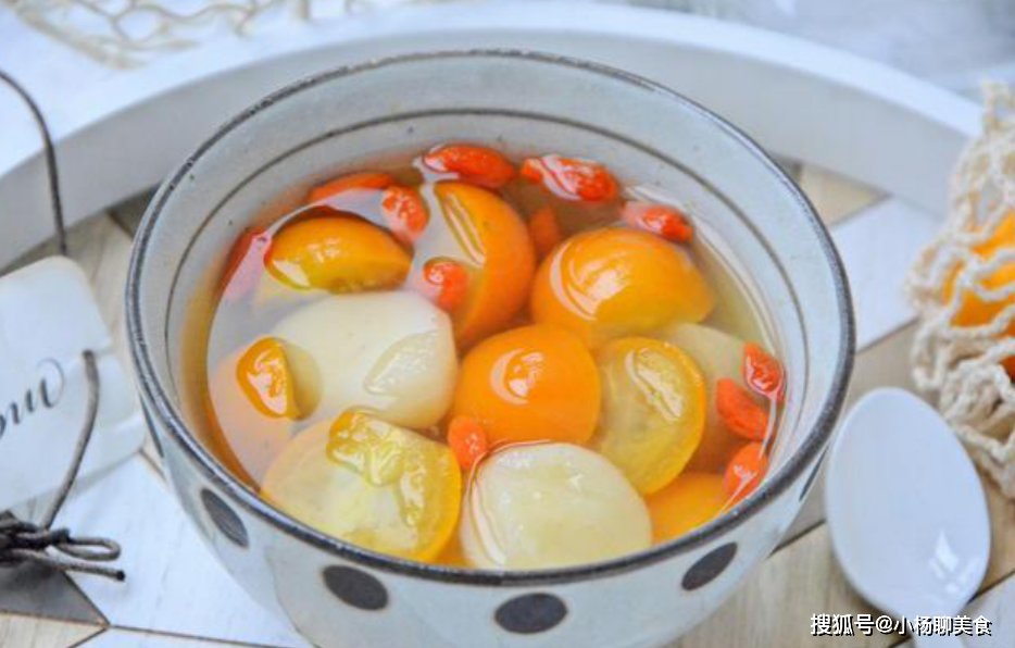 天冷了，少吃苹果多吃它，简单煮一煮，等于“止咳方”，冬天不咳嗽