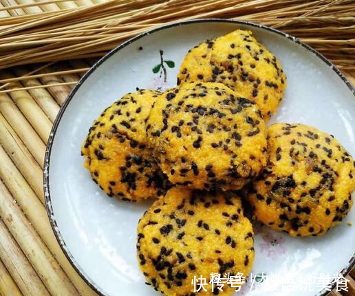 红薯别做红薯饼了，教你如此做，喷香好吃，出锅5分钟吃光，美味