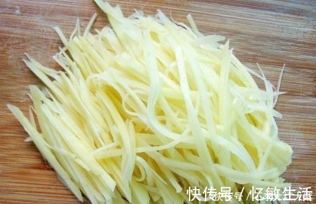 饺子皮|没想到这个东西还可以当饺子馅,香软细腻比肉还香,你肯定没吃过