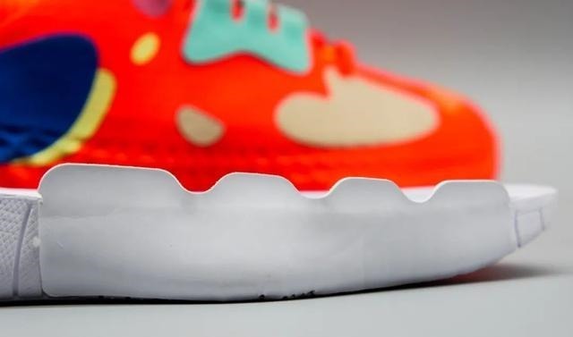 adidas 当之无愧的旗舰款!哈登5代能成为下一款划时代的战靴吗!