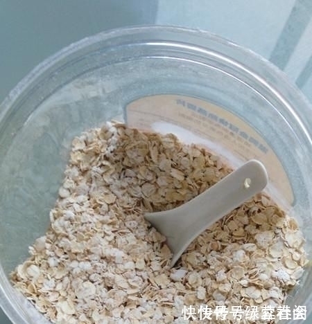 燕麦|“失眠天敌”被发现,睡前吃一点它,安神助眠,一觉睡到大天亮