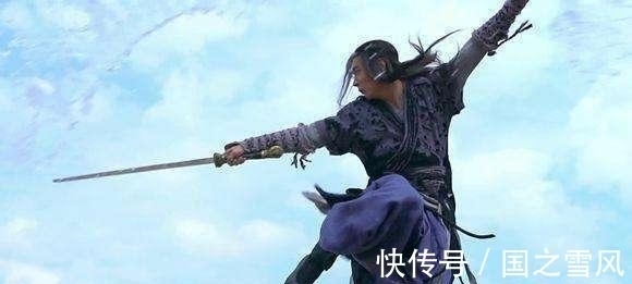 岳不群@独孤九剑完胜辟邪剑法,为何依然不能天下无敌?东方不败给出答案