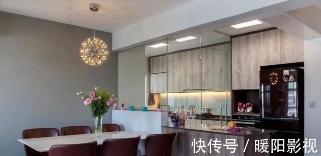 玄关|102㎡,无玄关借助抬高客厅,解决隐患,细致装法给新人借鉴学习