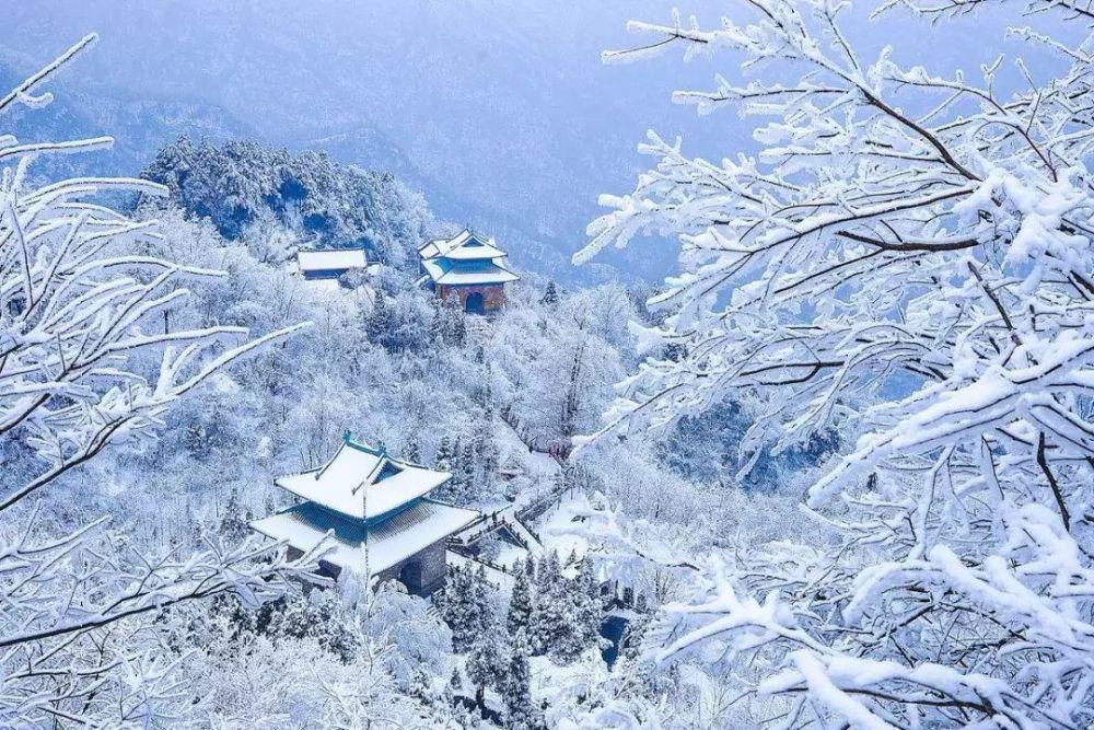 风雪|风雪武当山，仙境藏玄机！大雪封山时，道人、隐士都在干什么！