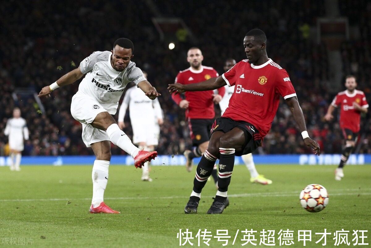 c罗|欧冠首秀的曼联U20都怕丢球，朗尼克激励他们不再腿打哆嗦