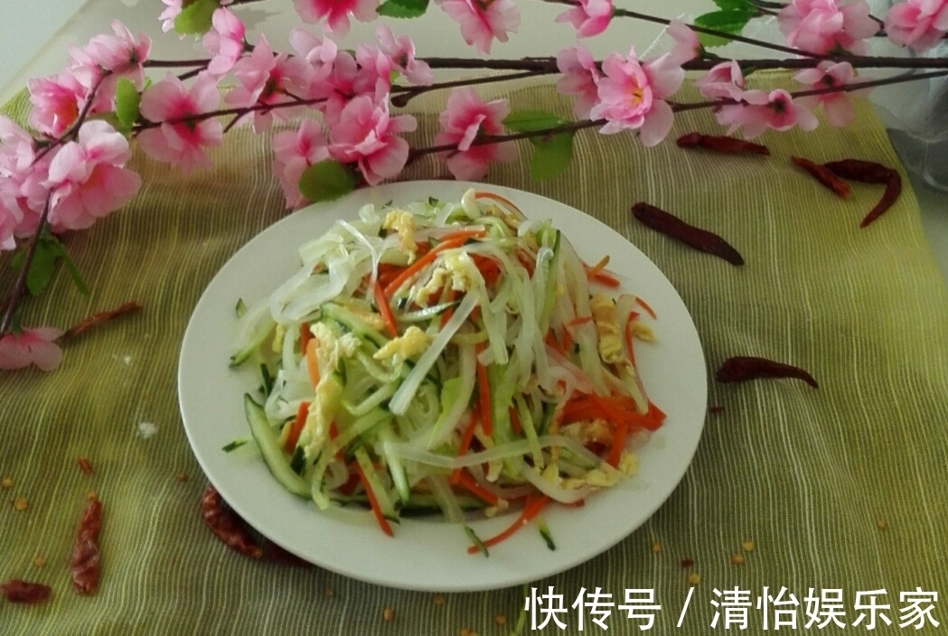 白菜是最简单的美食,它营养全面,味道清爽,跟什么食材都能搭配