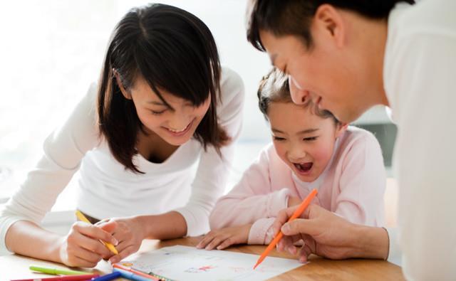 陪伴|孩子睡前必抱玩偶，不给就哭闹，家长这些因素不可忽略