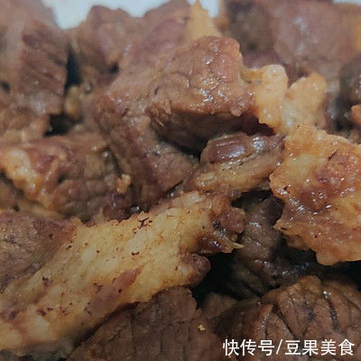 这道萝卜炖牛腩，超级简单，绝对下饭