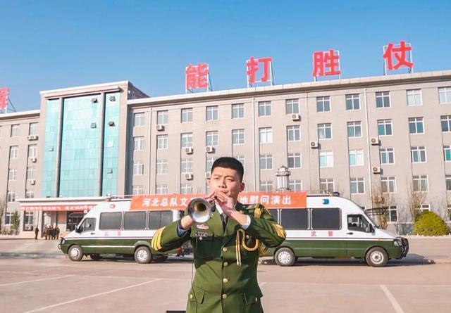 纷纷|文艺轻骑队战地慰问演出,新战友纷纷点赞!