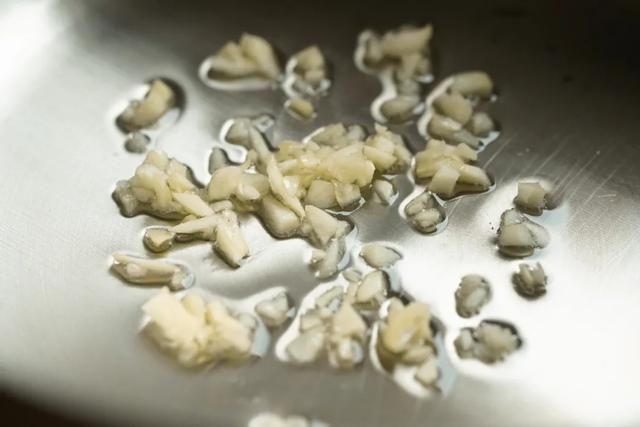 这一碗里没有肉，却比吃肉还暖和10倍