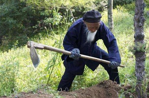 终南山$中国长寿高道，预知自己活103岁，临终留下3句话，至今难以参透