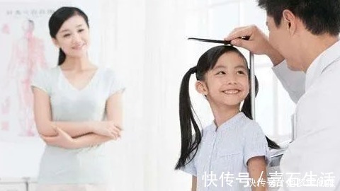 甜甜|孩子如果经常这么睡觉，以后可能与高个子无缘，父母要多加注意了