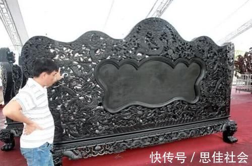 越南盾|男子花115万人工费打造一套乌木家具,现值800多万也不卖