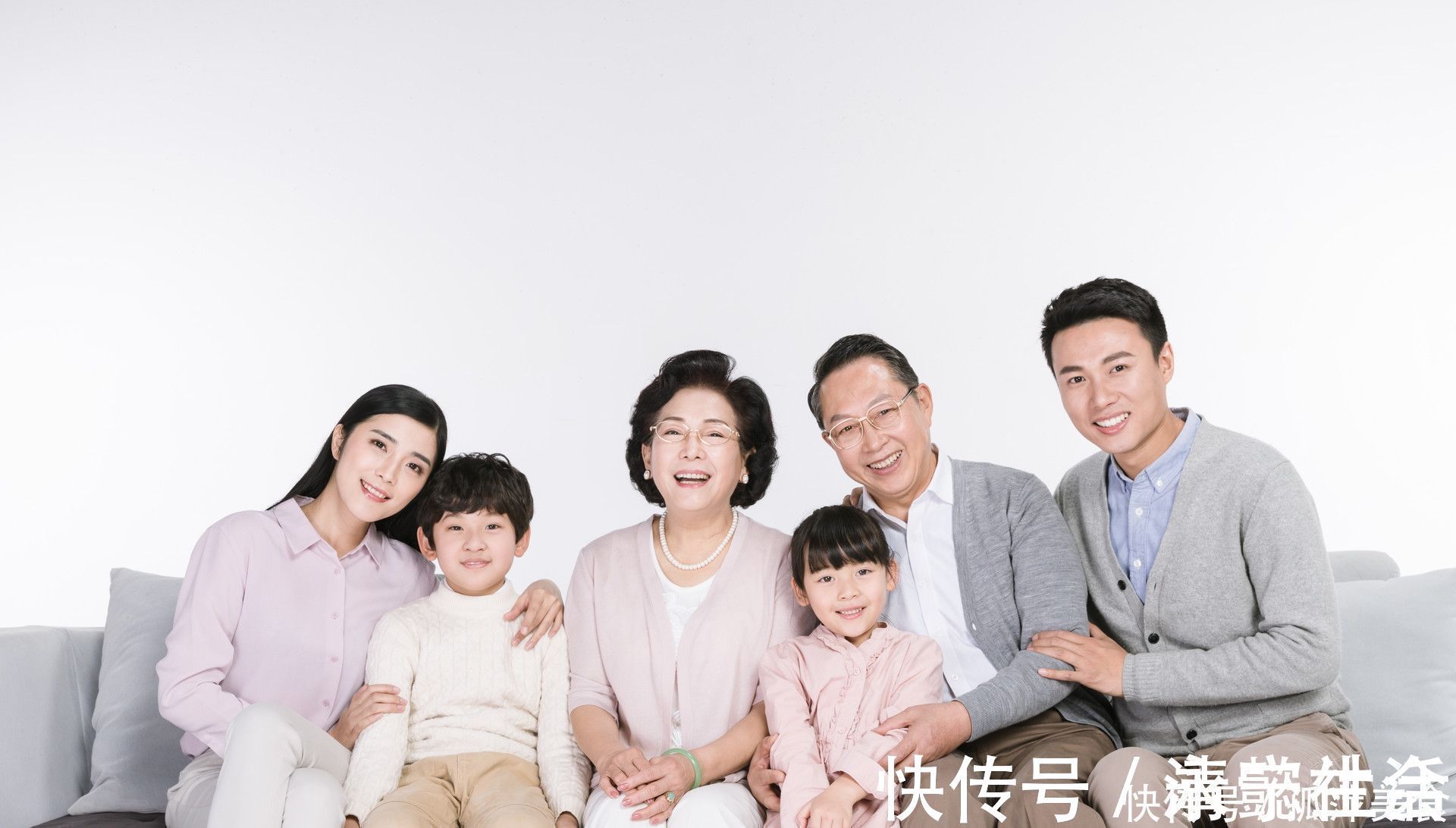 零花钱|孩子张口要五块钱,妈妈别随意说出这两句话,知道有多伤人吗