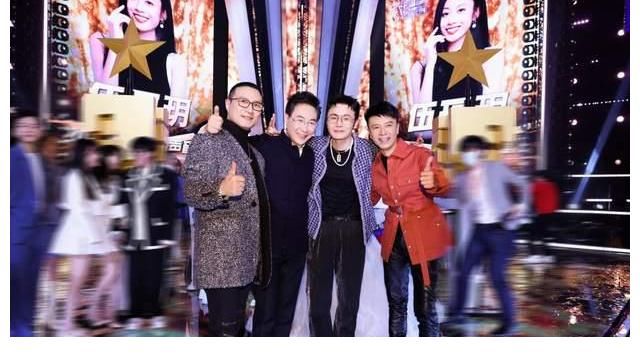 總決賽|《好聲音》總決賽狀況百出，選手內(nèi)定翻車，華少嘴瓢，投票器出問(wèn)題！