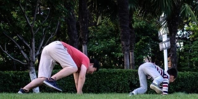 后天|强大的爸爸不一定有钱,但会送儿子三句话,相当于给娃“塞钱”