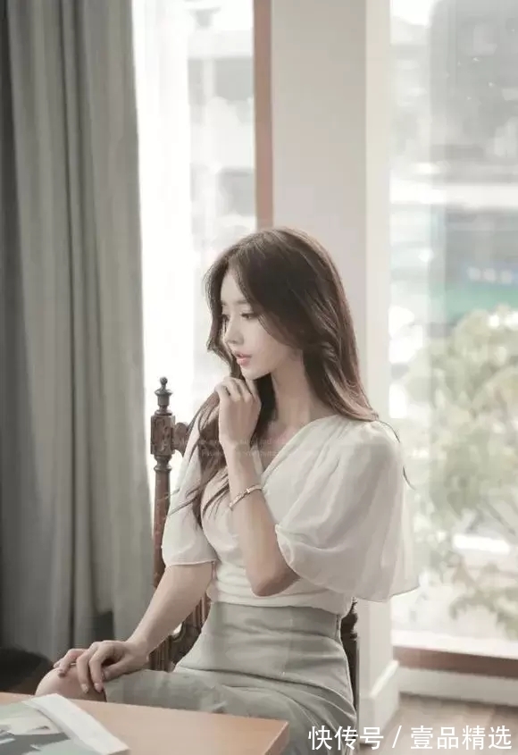 纱帘|女神孙允珠高清时尚搭配:雅典风格梨花纱帘白皙雪纺衫