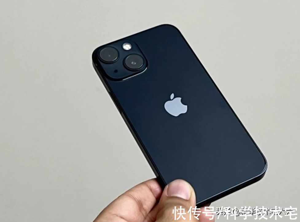 小屏|比iPhone配置高，价格还低？小米12 mini才是小屏旗舰？