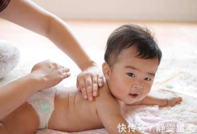 美妈|儿科医生4个部位多抚摸,娃聪明睡得好,但不少父母连碰都不碰
