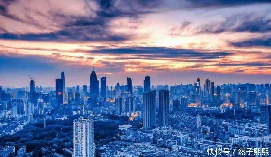 现在世界上有70亿人口，那么地球人口容量极限多少？