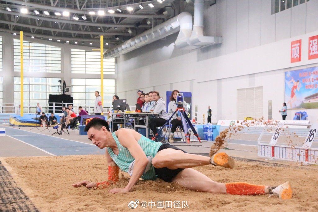 全国室内田径锦标赛 三级跳运动员朱亚明创个人最好成绩