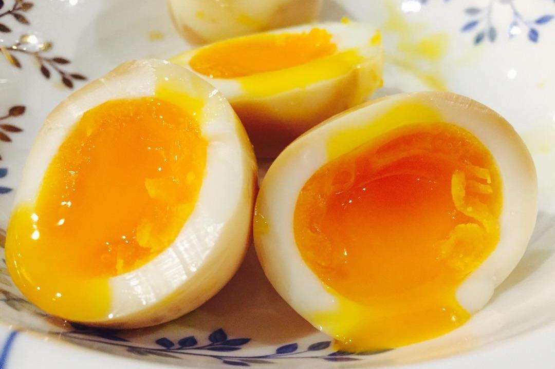 鸡蛋|医生早上从不吃的5种鸡蛋,你却还在贪吃,小心身体发出“警报”