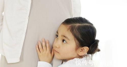 二胎|独生女喜得二胎,孩子外婆随母姓,家产全给娃,婆家却不乐意了