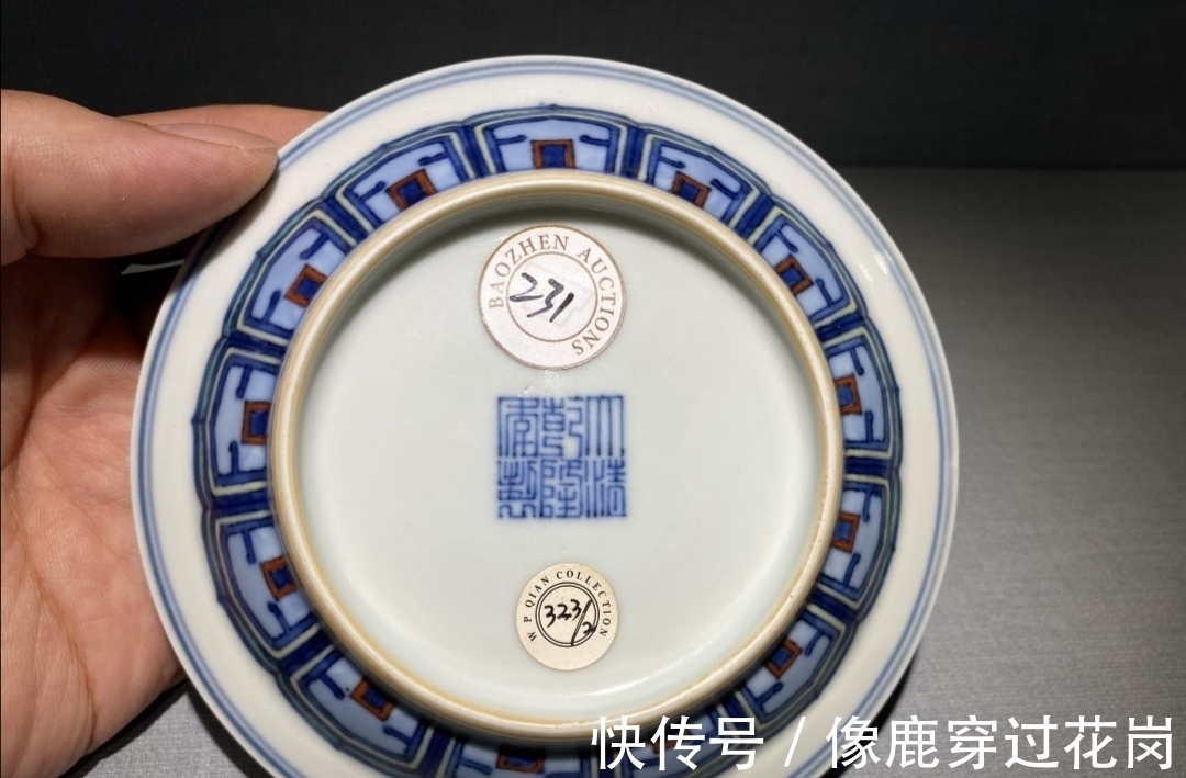 大清乾隆年制@崔凯:乾隆官窑,斗彩盏托,比较难得