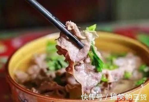 寒露|洗羊肉,用水冲等于没洗教你正确方法,羊肉不腥膻,鲜美又软烂