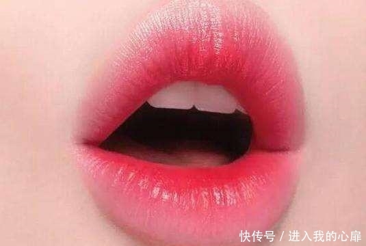 这4种嘴型的女生,特别不好涂口红!看看你是不是也在其中