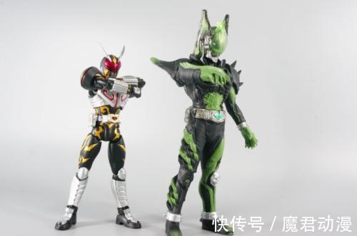 假面骑士|假面骑士剑:相川始本体实力很强,为何偏爱使用螳螂不死兽的力量