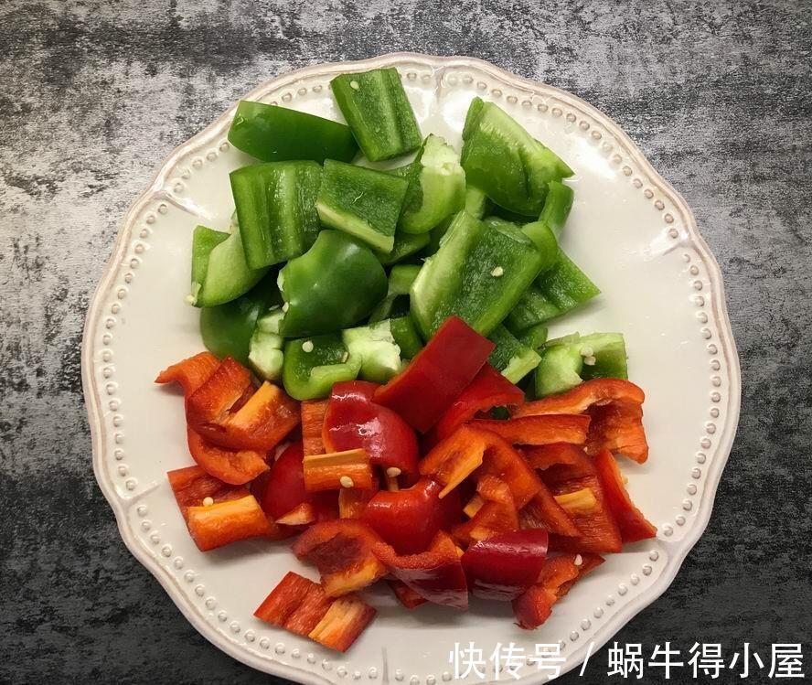 砂锅鱿鱼|口味丰富的砂锅鱿鱼，制作简单，香气四溢