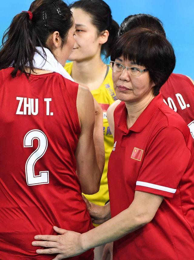球迷们|女排功勋成新帅热门!18年前重扣创造历史,期待复制郎平神奇之路