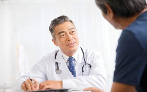 阿司匹林能和降压药能在早上一起吃吗?有哪些注意事项?听药师说