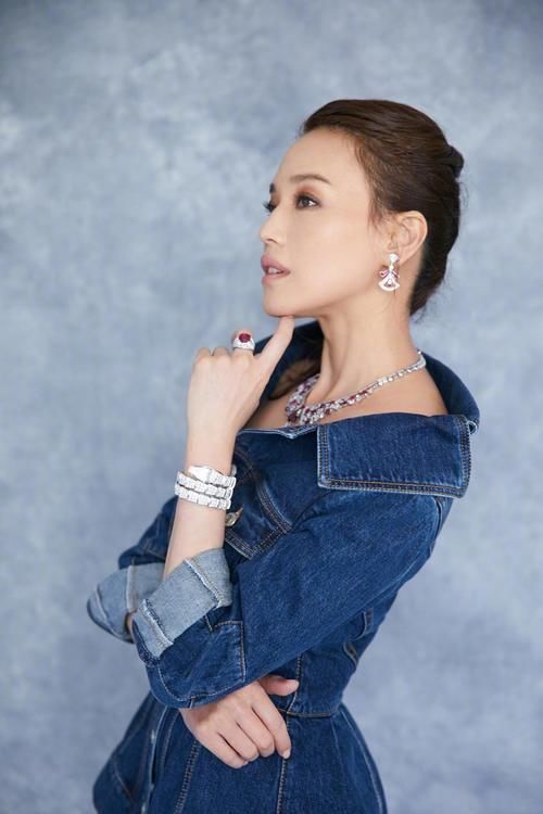 花木兰|方脸适合什么发型?想给方脸 “削骨”并不难,3步教大家选发型