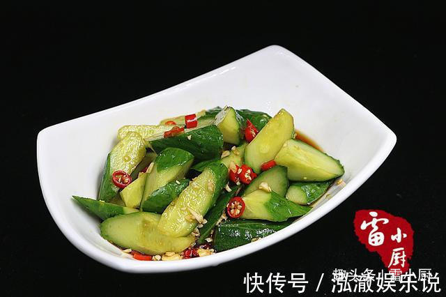 饭店偷学来的拌黄瓜技巧果然不一样，竟这么好吃，原来要加这个！
