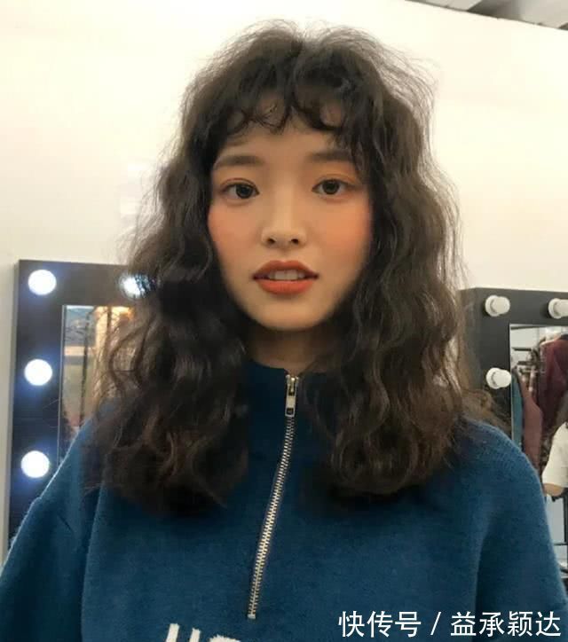 老气|这些老气发型别再留了,明明三十多岁,看上去却跟五十岁大妈一样