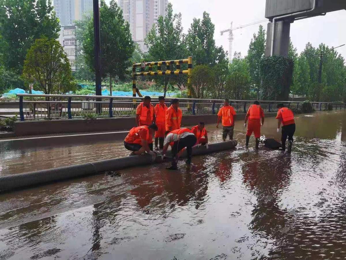 济南市防汛抗旱指挥部|济南市防汛抗旱指挥部派出防汛抢险队赶赴河南开展抗洪抢险救援工作