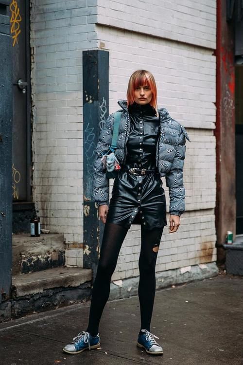  呢大衣|毛呢大衣已经过时了，冬天穿这种服装才好看，遮肉显瘦还保暖