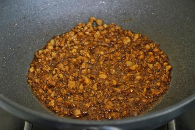 这三样，堪称包子馅儿的黄金搭配，鲜香、爽口，一吃就停不下来