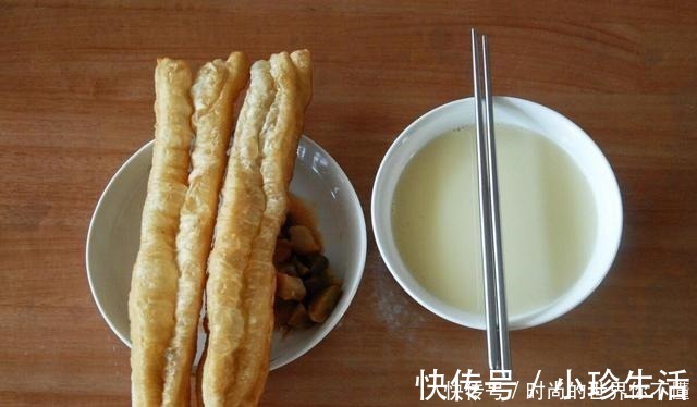 咸菜|早上要拒绝的4种早餐,尤其是最后一个,吃多了比喝酒还“伤胃”