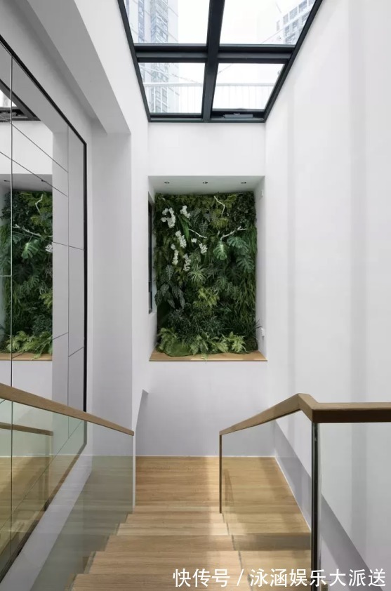 楼梯间|上有老下有小房子别乱装，学他这么设计，全屋大气实用，老少皆宜