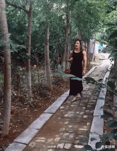 脑洞|“为什么瓷勺上面有个洞?这个洞有什么用啊?”哈哈哈哈网友们的脑洞太大了