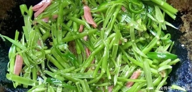 爆炒|这菜是个宝，看见再贵也要买，吃一次等于给肠胃洗个澡！