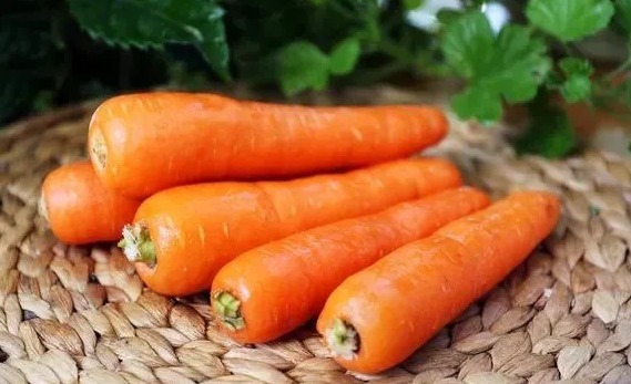 子宫|子宫决定你的“容貌”,常吃3种食物,滋补美容,温暖子宫