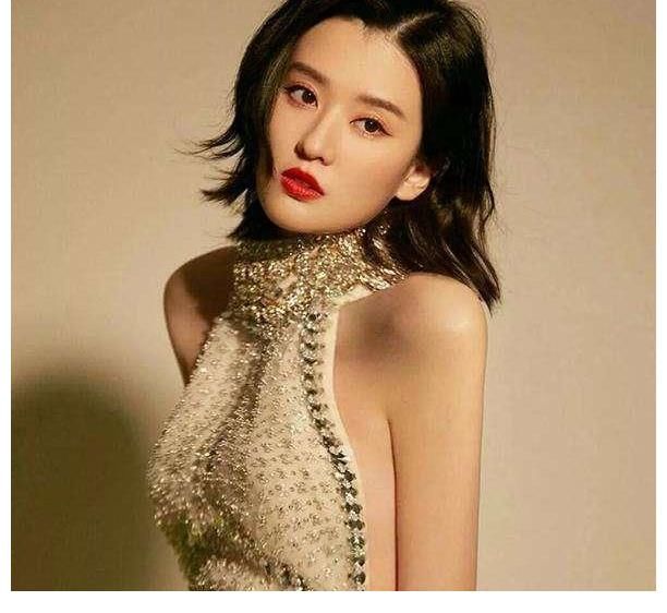 王祖藍為鐘嘉欣出頭？喬欣有捷徑拿資源？黃曉明收買人心？